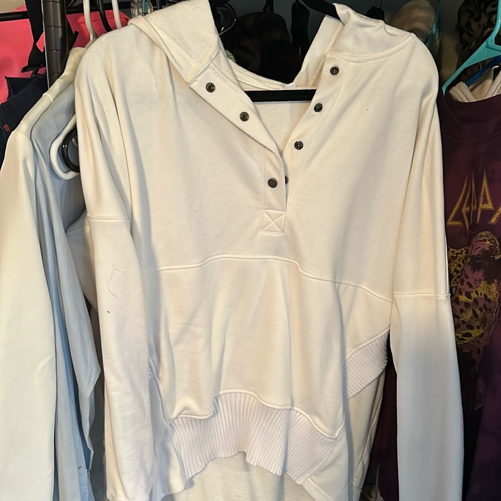 Bucketlist White oversized hoodie size small